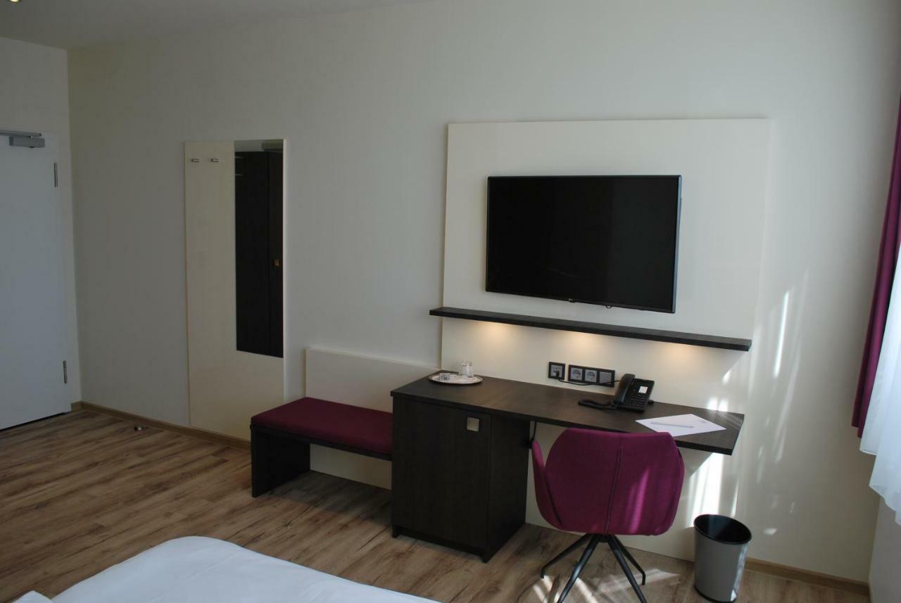 Hotel Am Berg Esslingen 3*